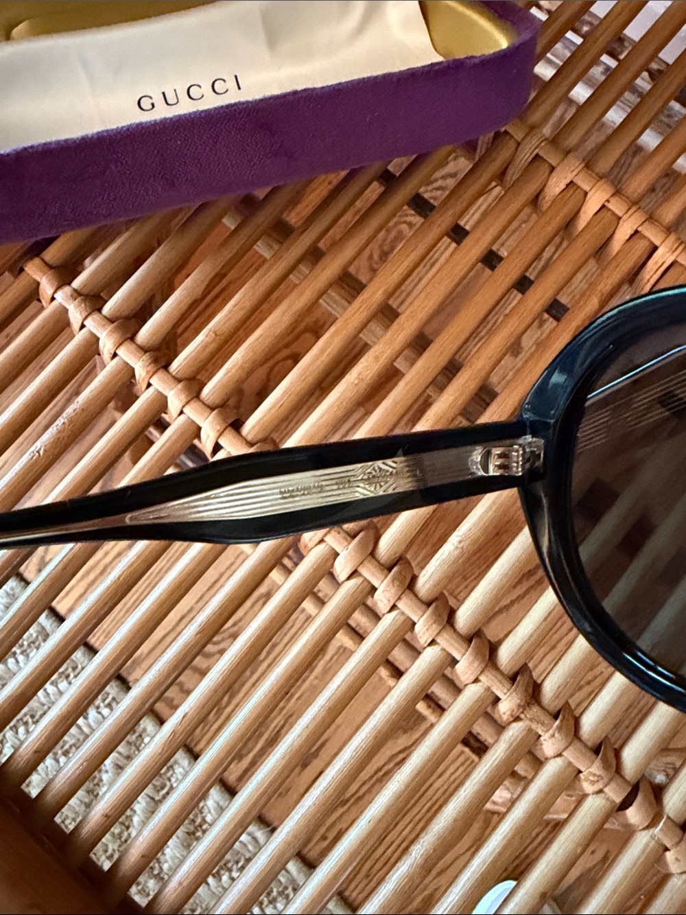 Gucci black oversized round sunglasses GG1081S - Picture 5 of 5